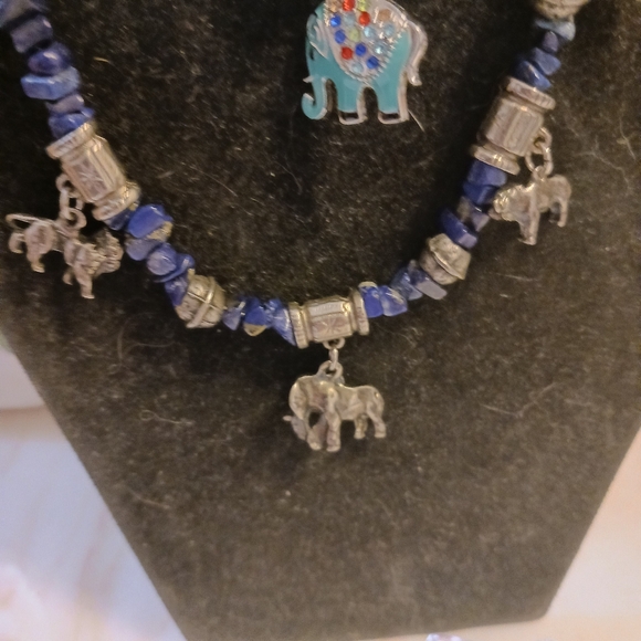 Elephant Collection Of Jewelry: Necklace, NWOT Bracelet, Vintage Rhinestone Pin - Picture 3 of 4